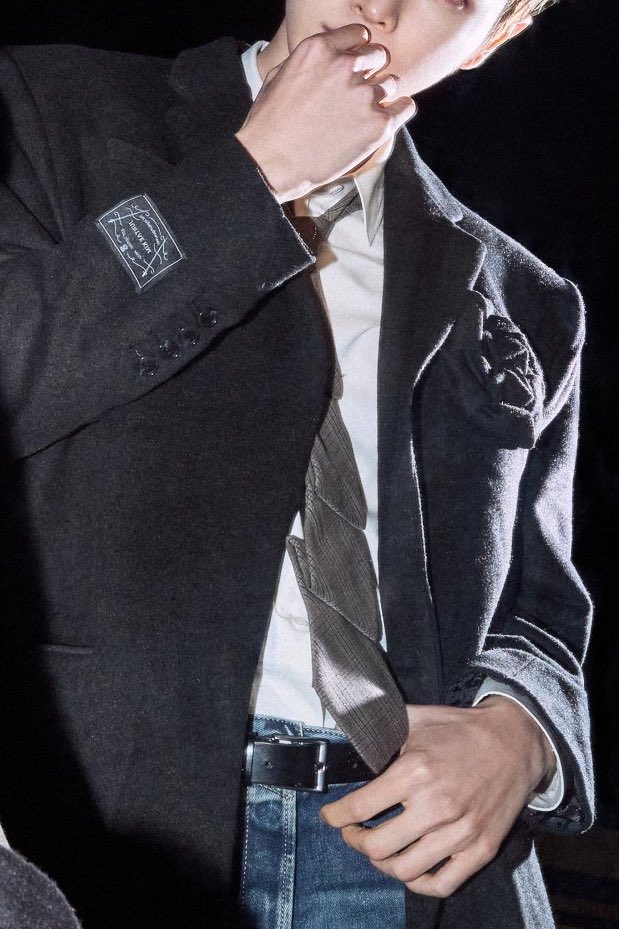 [잡담] 성찬 손 좋아하는 사람~ | 인스티즈