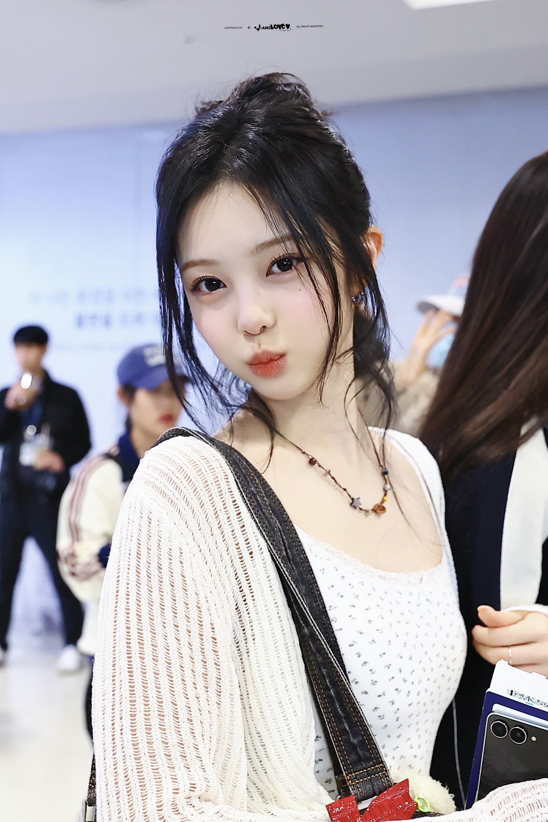 [잡담] 18살이 어쩜 이리 예뿌니 | 인스티즈