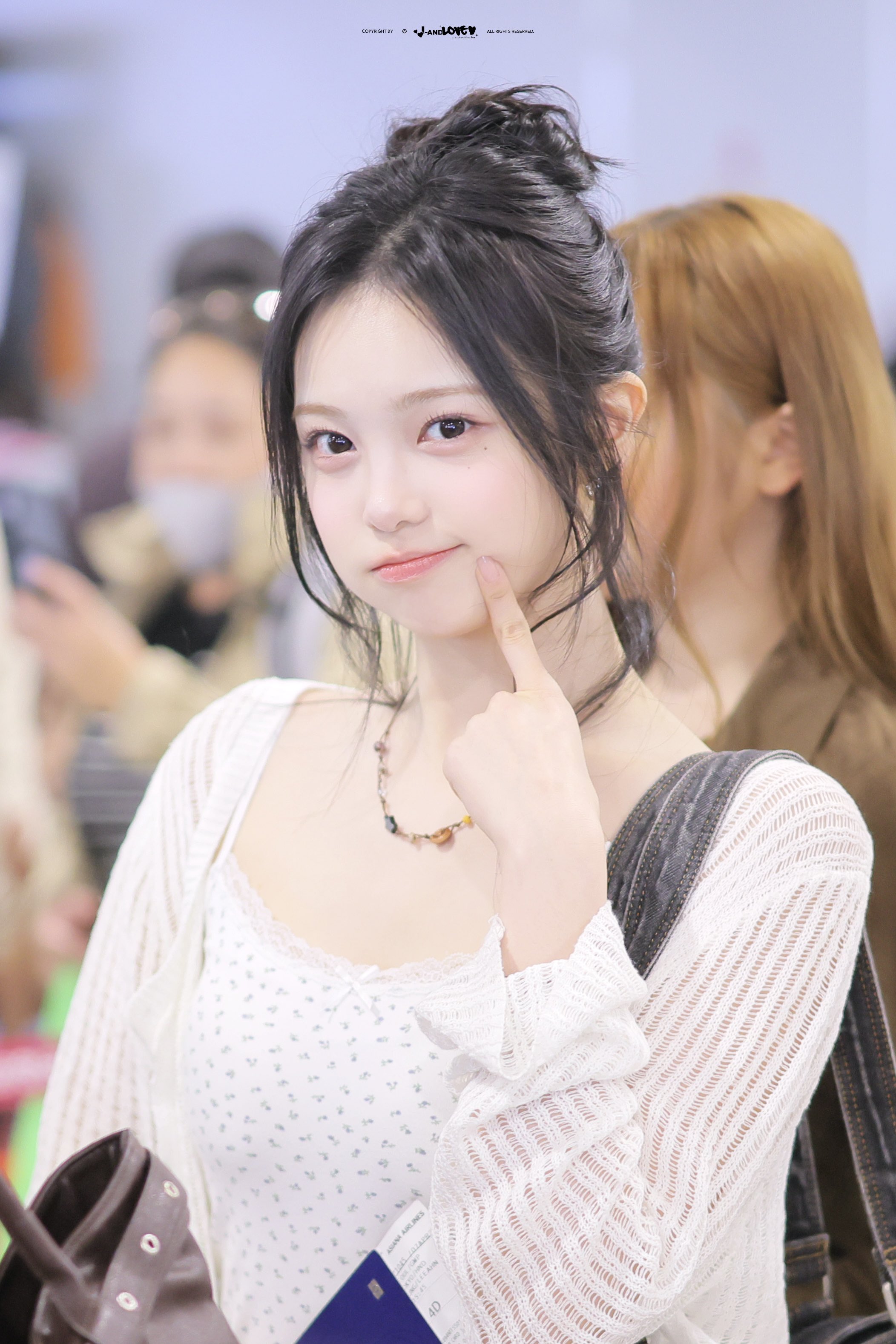 [잡담] 18살이 어쩜 이리 예뿌니 | 인스티즈