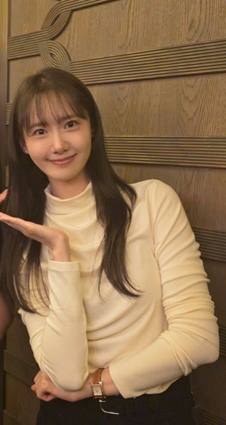 [잡담] 윤아 앞머리있는거 너무 예쁘다 | 인스티즈