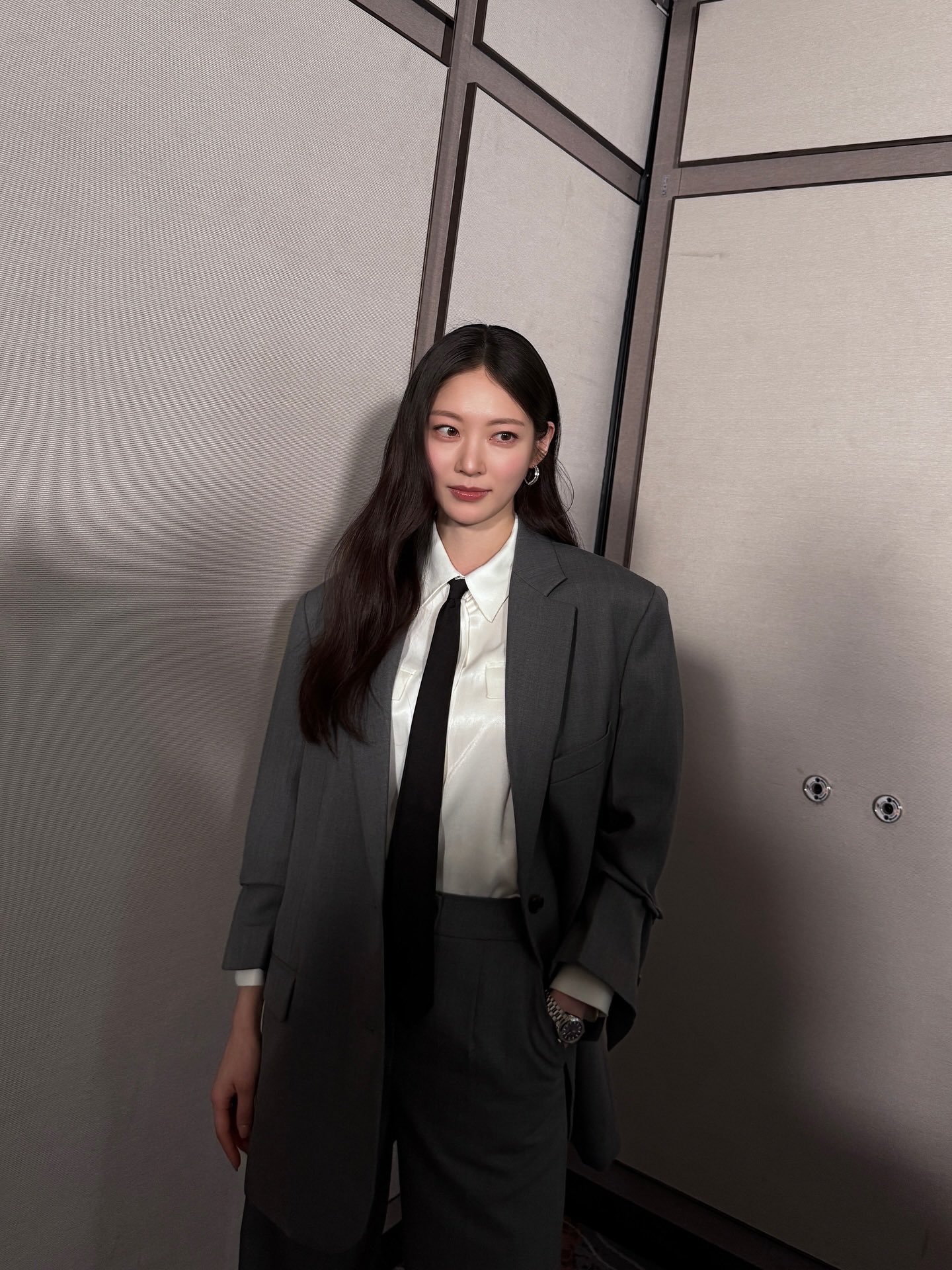 [잡담] 공승연 수트 개힙하다... | 인스티즈