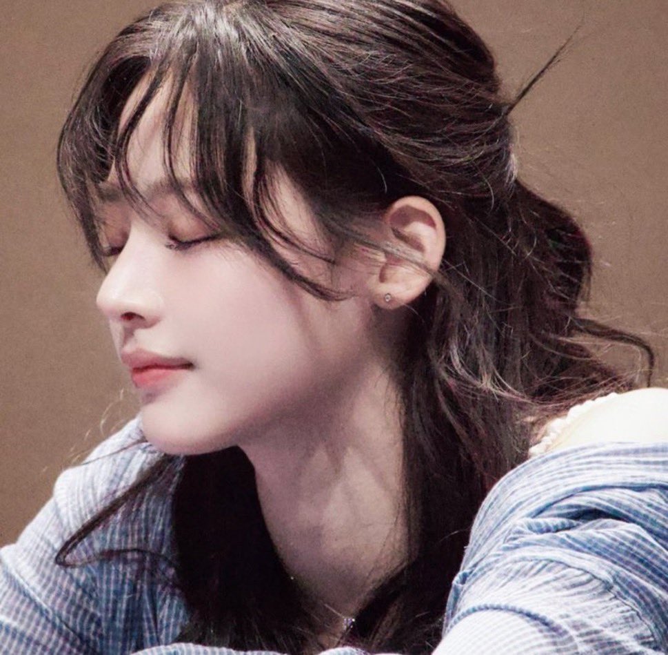 [잡담] 민지 보고싶네 | 인스티즈