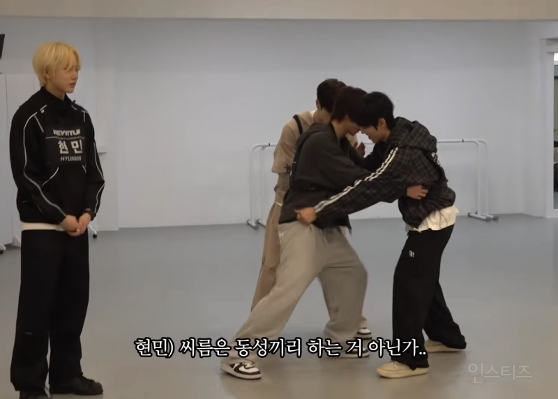 엄지훈남이 셰프 그만두고 아이돌이 되려는 이유.jpg | 인스티즈