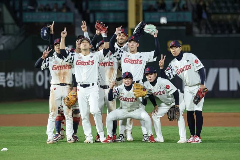 [잡담] 아 이번 승리 세리모니 너무너무 맘에 들엉 | 인스티즈