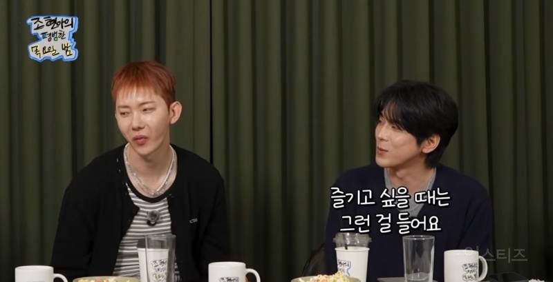 노래부르다 갑자기 끼어든 의문의 코러스.jpg | 인스티즈
