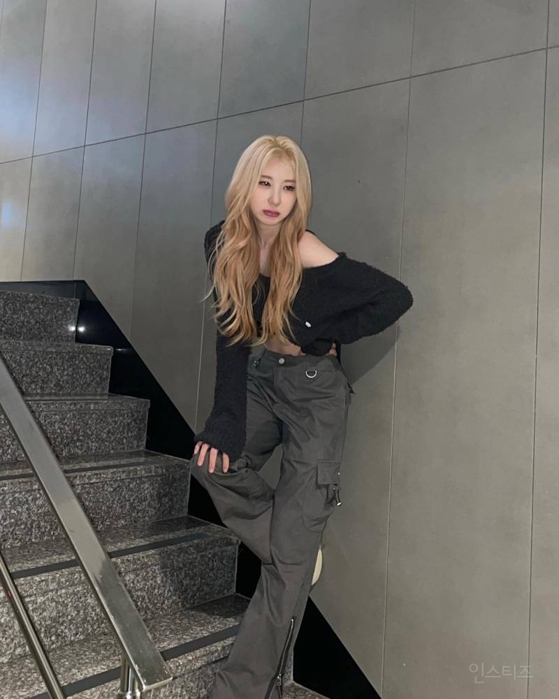 오랜만에 다시 금발했다는 이채연 근황.jpg | 인스티즈