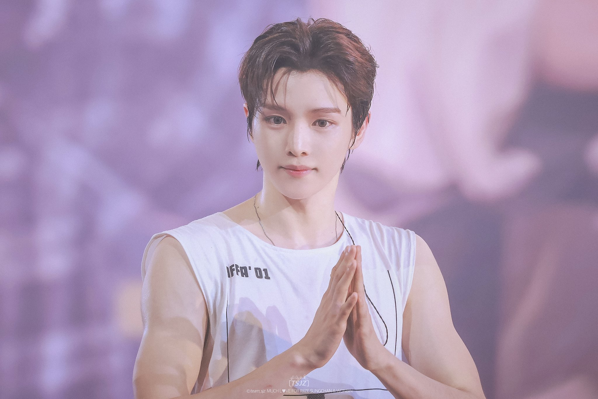 [잡담] 원빈이 성찬이 이쁜 사진 떴다 ㅠㅠㅠ 넘예ㅜㅜㅜ | 인스티즈