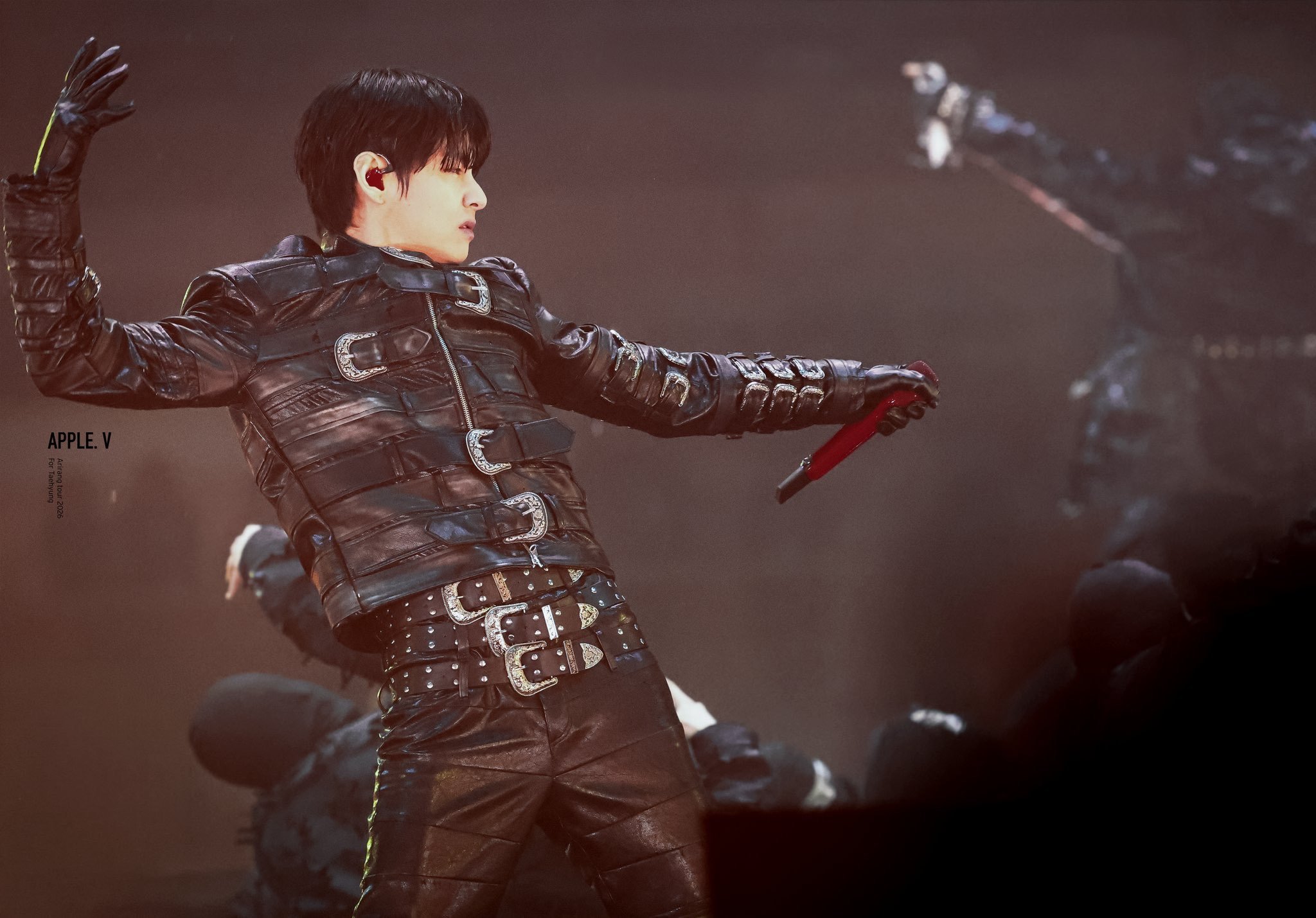 [잡담] 방탄 콘 의상 요3일간 같은걸까? | 인스티즈