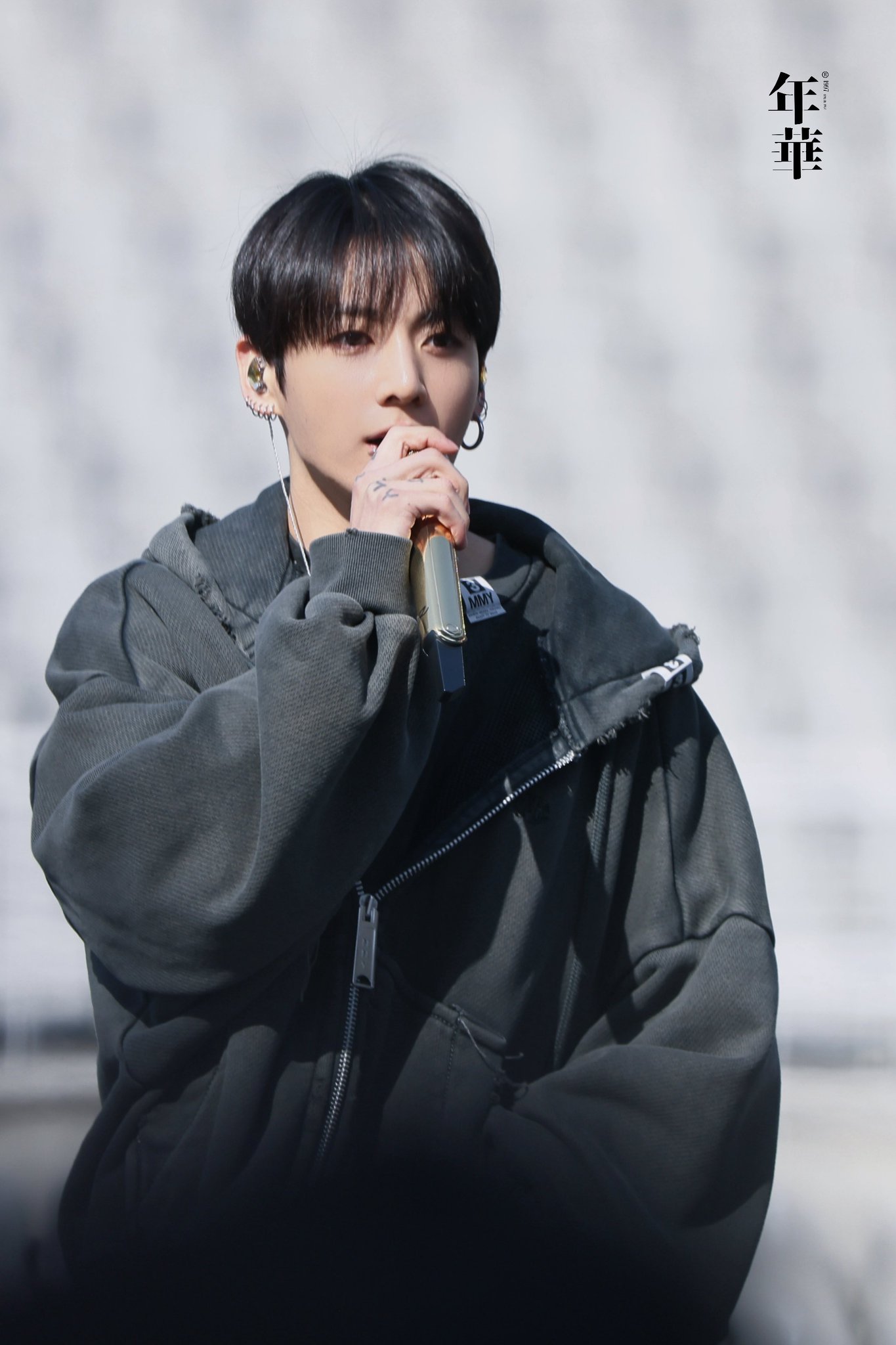 [잡담] 정국 오늘 16 17년도 투어할 때 얼굴임 | 인스티즈