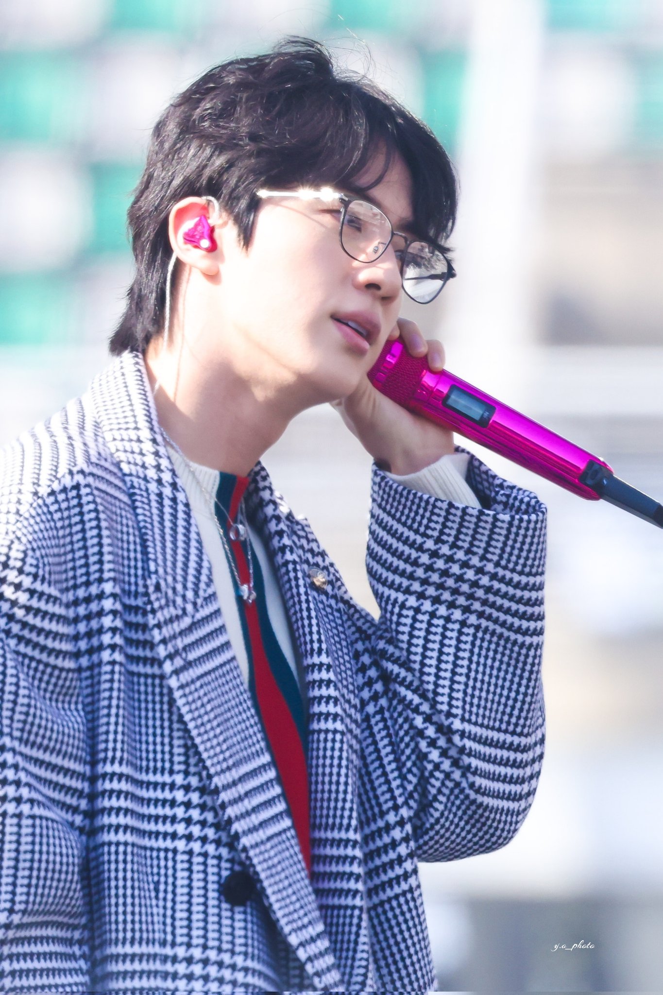 [잡담] 오늘 방탄 진 얼굴 | 인스티즈