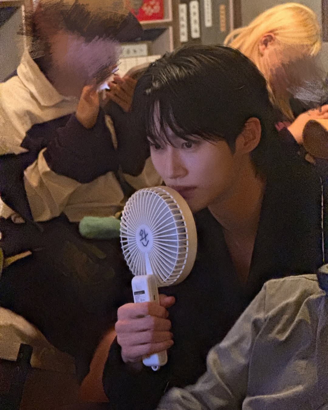 [잡담] 변우석) 변우석은 촬영때마다 선풍기짤 많아 ㅋㅋㅋ | 인스티즈