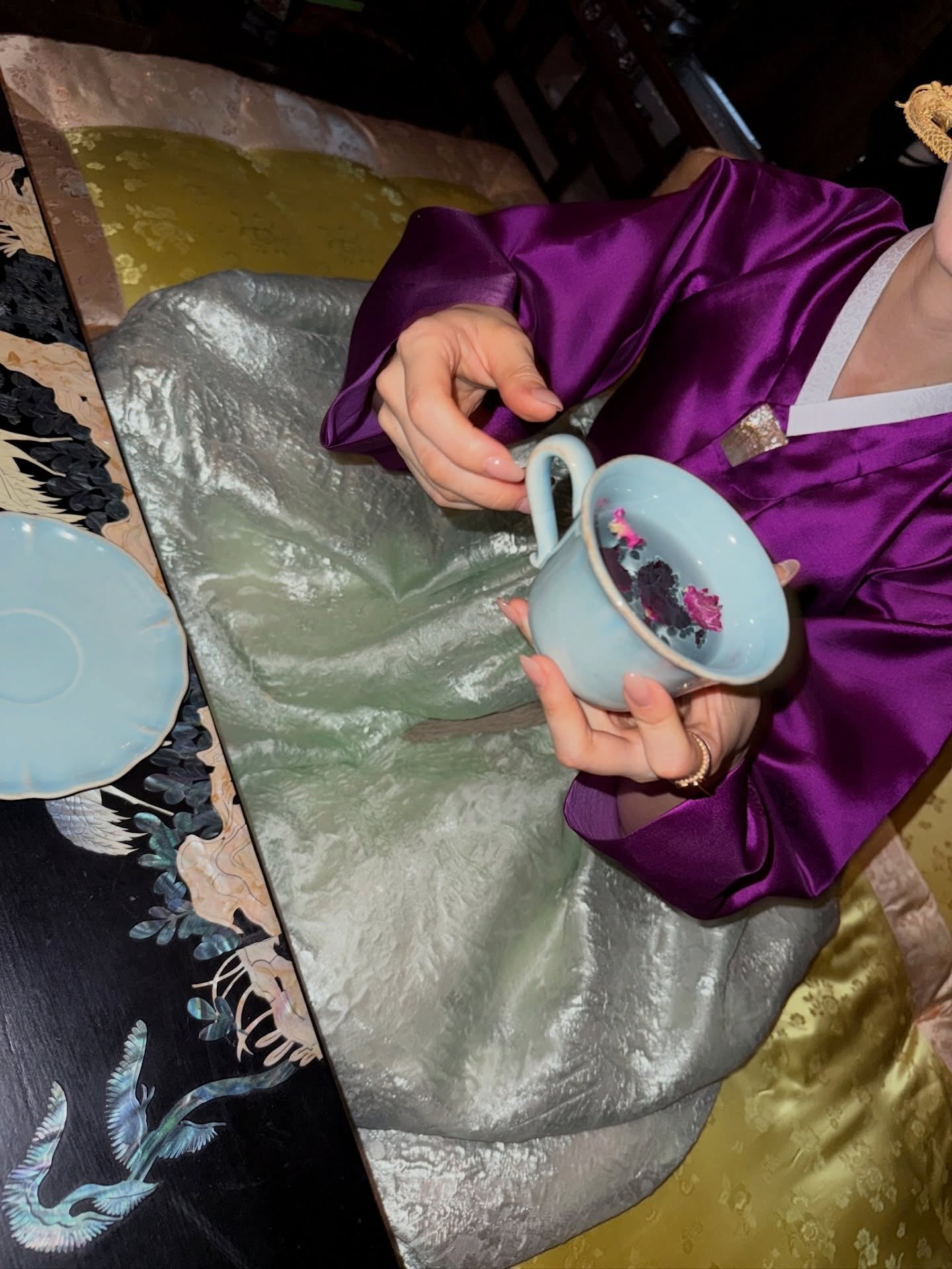 [잡담] 공승연) 260411 공승연 인스타 💚🧡💜 | 인스티즈