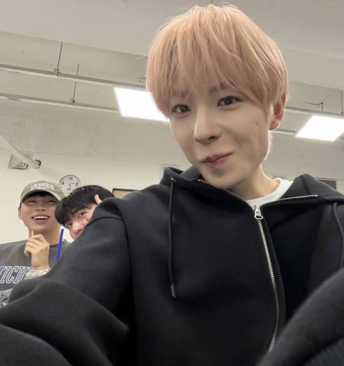 [잡담] 이런거 찍을때 개절친처럼 찍고 | 인스티즈