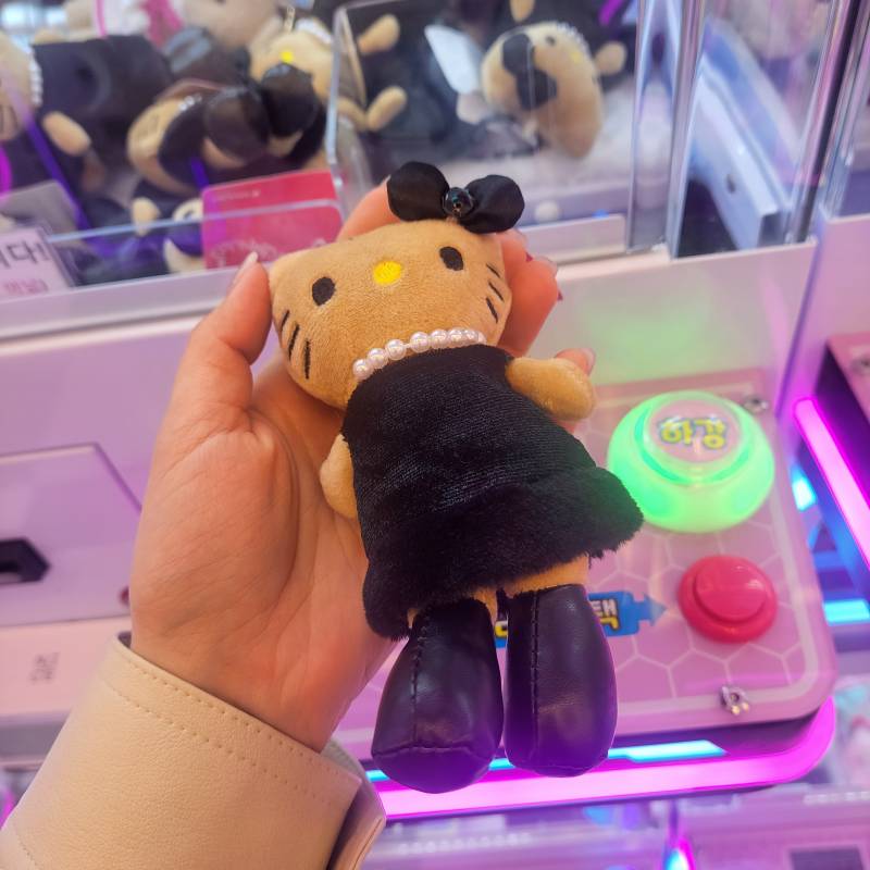 [잡담] 뽑기방 새로 오픈해서 덕분에 2천원에 두개나 뽑음ㅋㅋㅋㅋㅋㅋ | 인스티즈