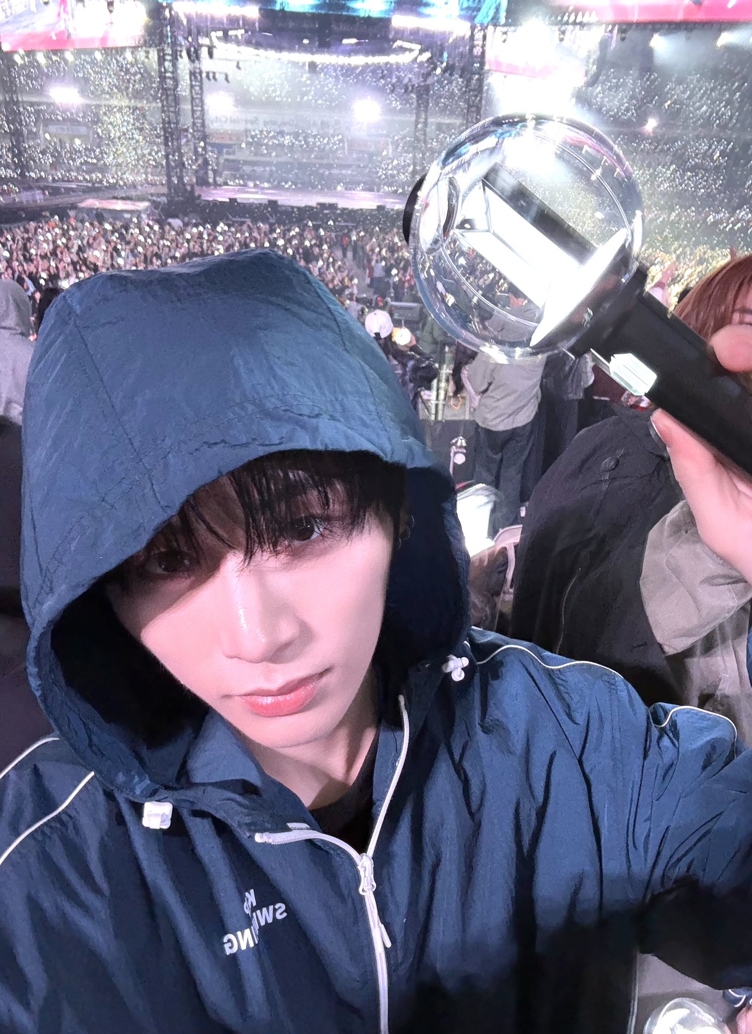 [잡담] 아 슨배님 콘가트 간 한태산 얼굴!!!!!!! | 인스티즈