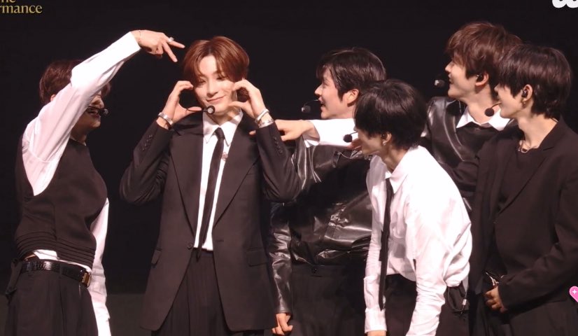 [잡담] 라이즈 막내 앤톤이 애교부리니까 | 인스티즈