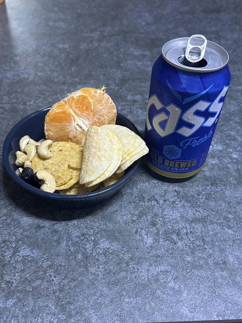 [잡담] 퇴근하고 맥주 진짜 좋다 | 인스티즈