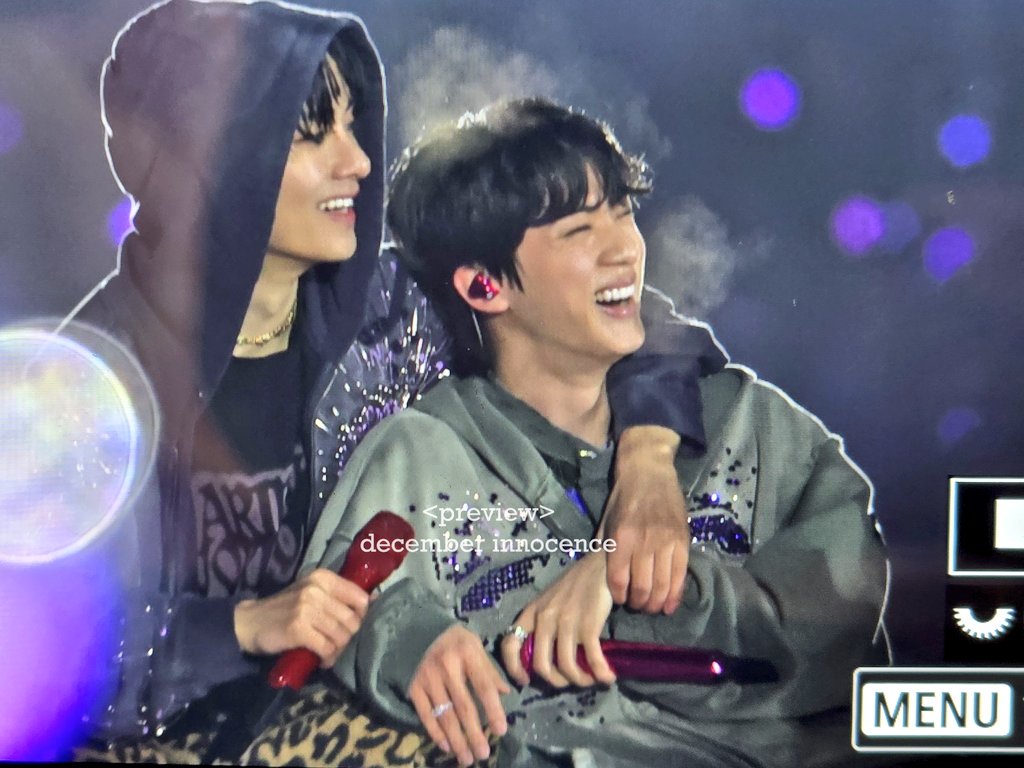 [잡담] 방탄 진 뷔 행복해보인다 ㅋㅋ | 인스티즈