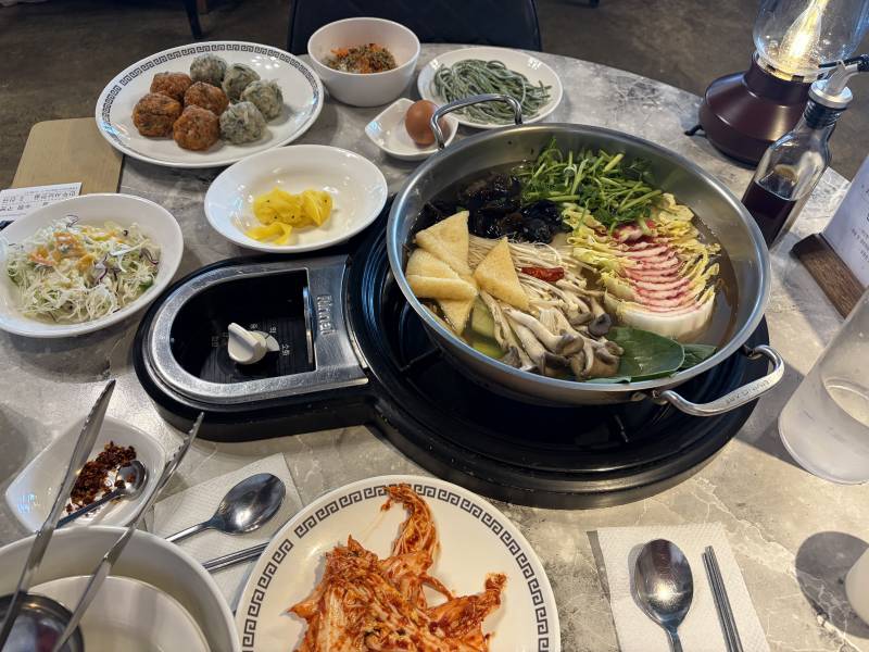 [잡담] 오늘 음식점갔는데 이게 이만원이다 | 인스티즈