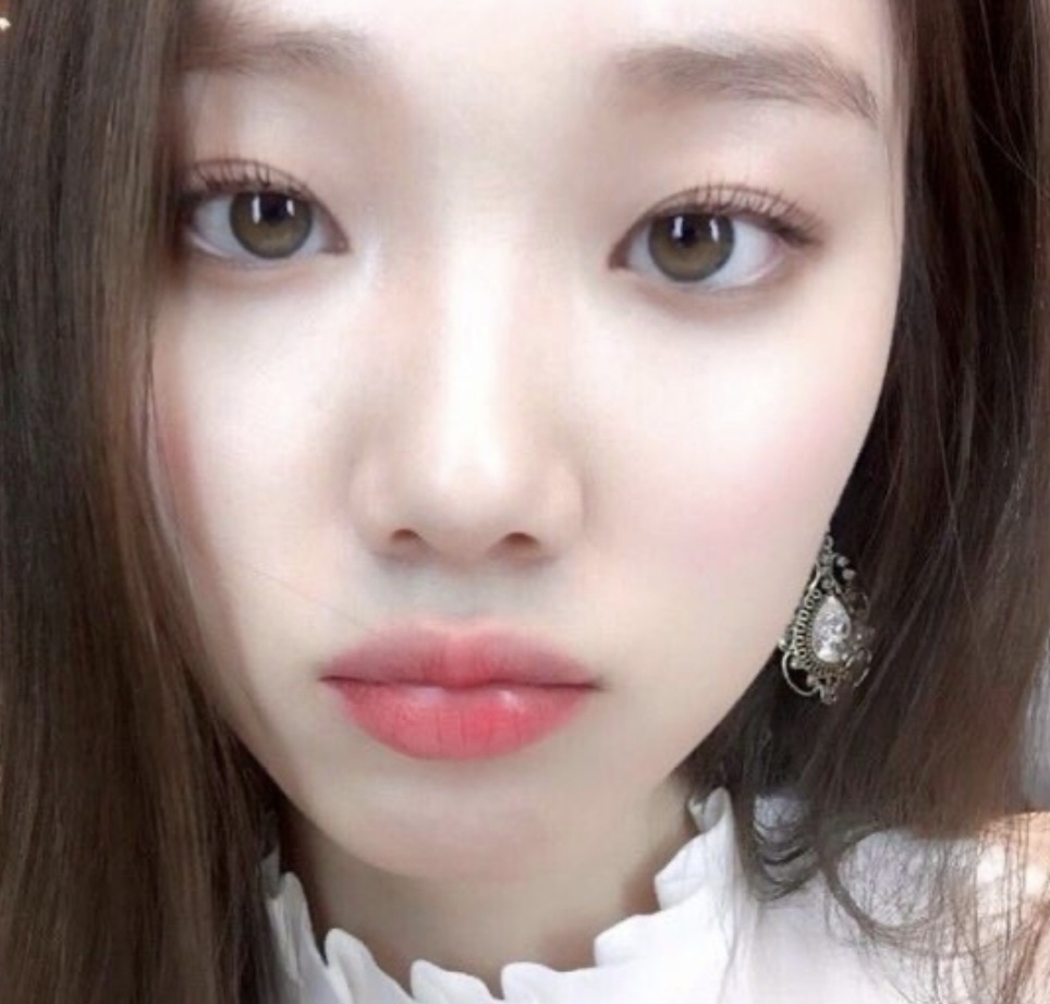 [잡담] 자연눈 되게 밝은갈색인 연예인 누구있어? | 인스티즈