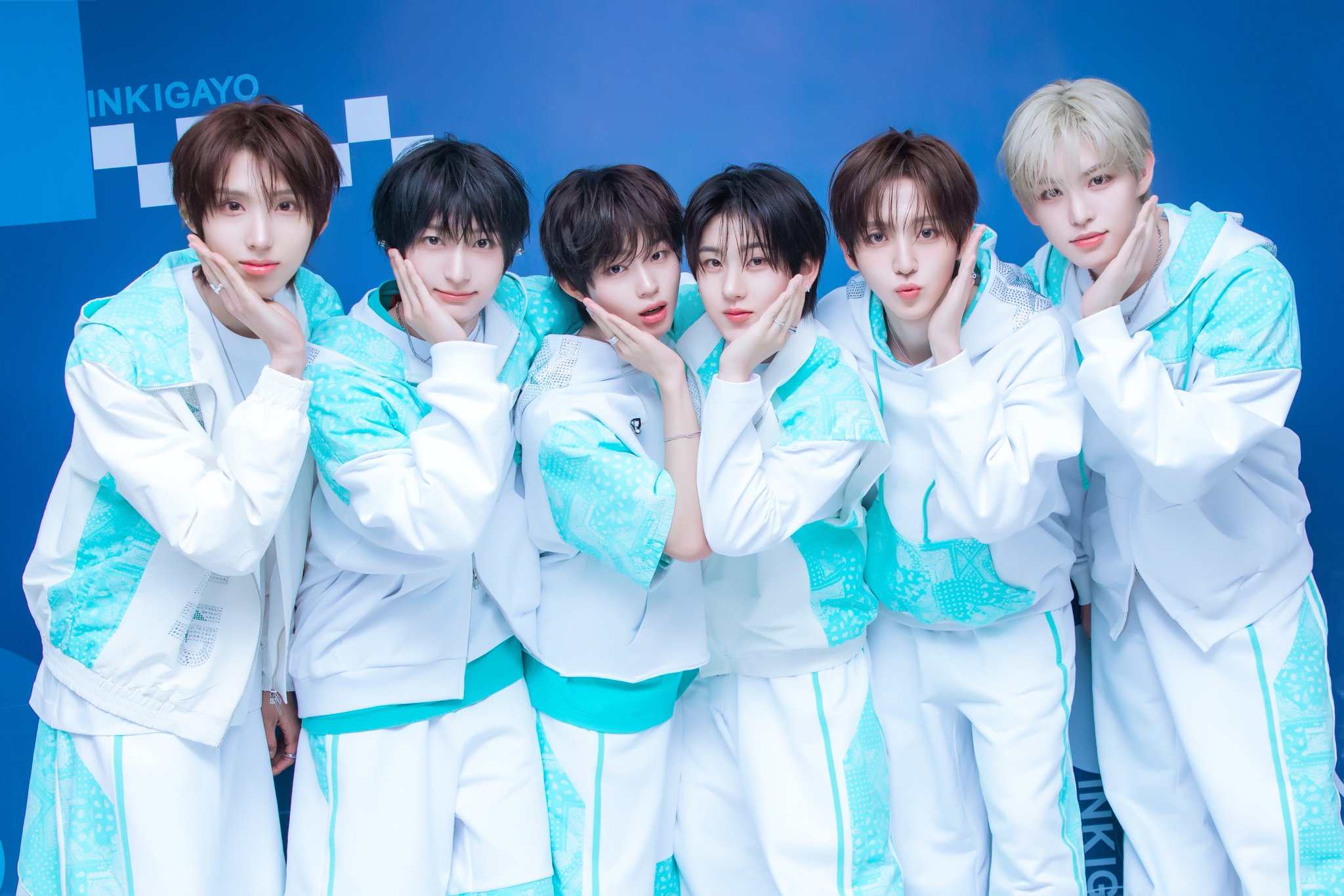 [잡담] 인기가요 단체사진이 진짜 예쁜것같아 | 인스티즈