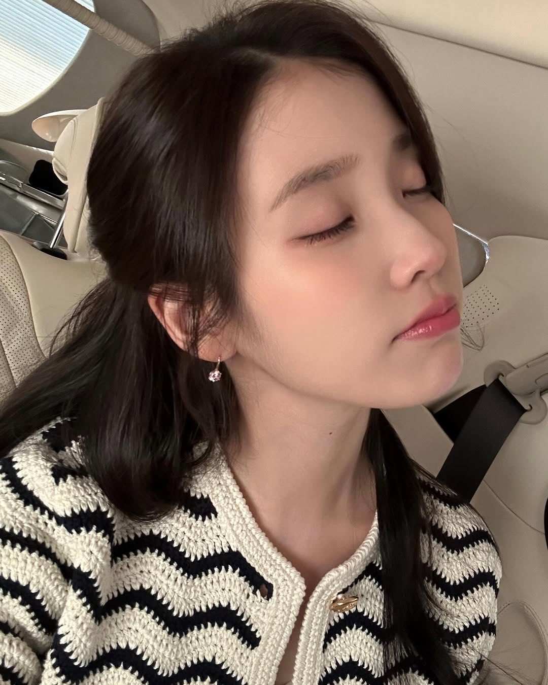 [잡담] 아이유) 260412 아이유 인스타 🥰 💯 | 인스티즈