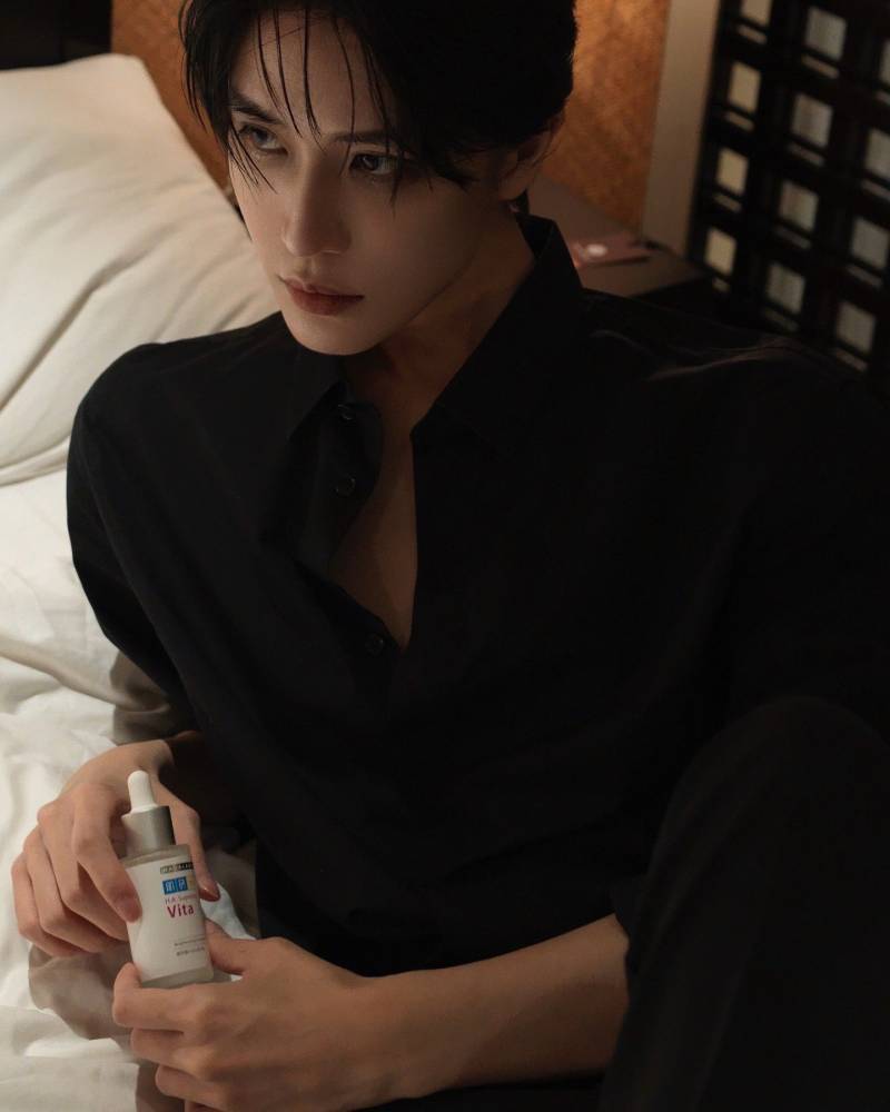잘생겨서 팬미팅까지 열었다는 코스플레이어..JPG | 인스티즈