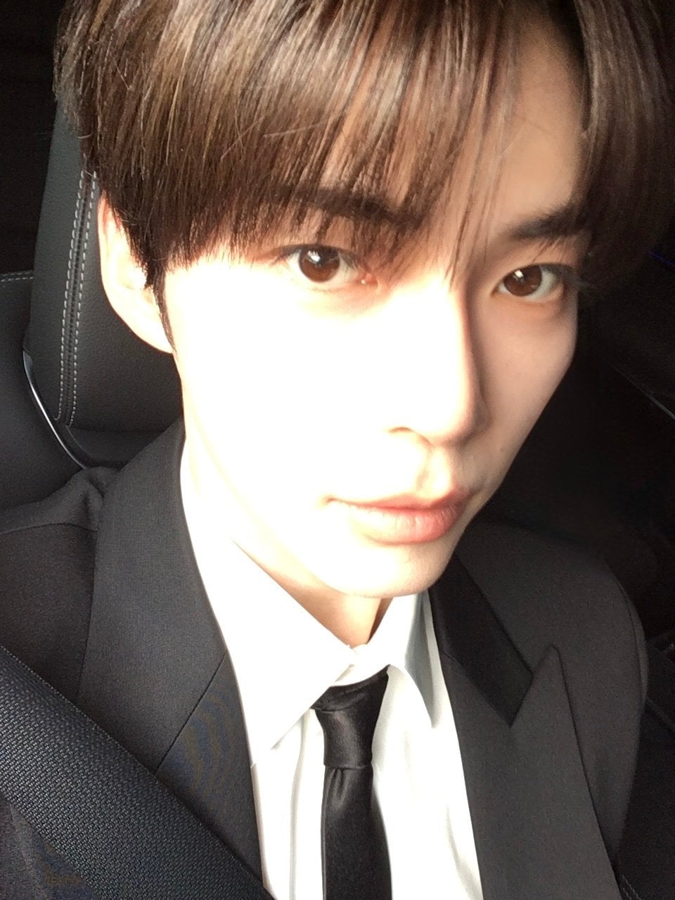 [잡담] 성한빈씨 귀엽다고 웃어넘길 일이 아닙니다 | 인스티즈