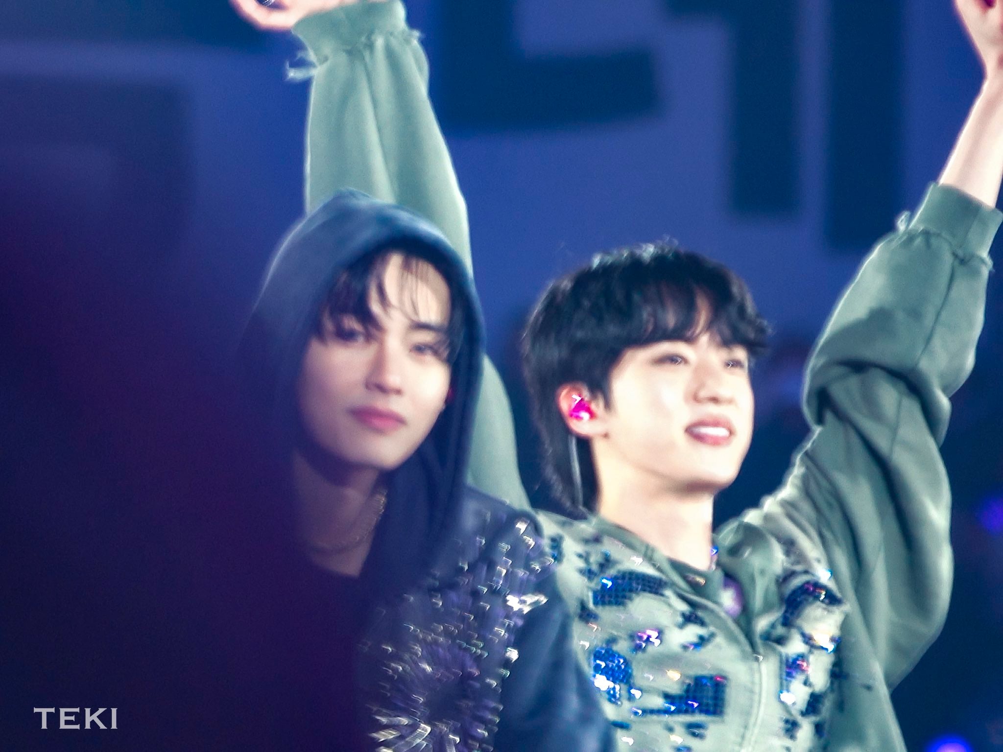 [잡담] 방탄 진이랑 뷔 얼굴합도 좀 짱인듯 | 인스티즈