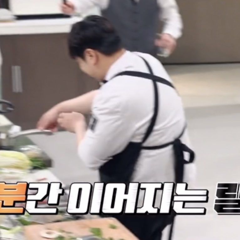 [잡담] 남노 속박 앞치마 애초에 묶는게 아니었대ㅋㅋㅋㅋ | 인스티즈