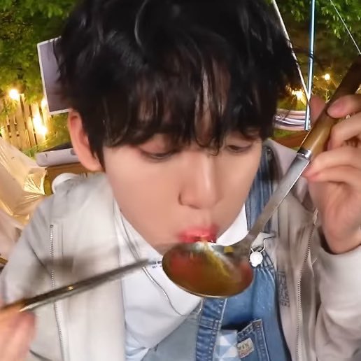 [잡담] 한유진 자기 애교없다고 굳게 믿는거 신기함 | 인스티즈