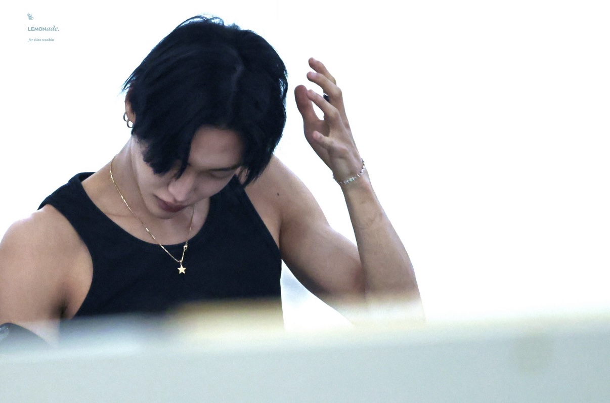 [잡담] 내가 좋아하는 원빈 아이템 두개 오늘 다함 | 인스티즈