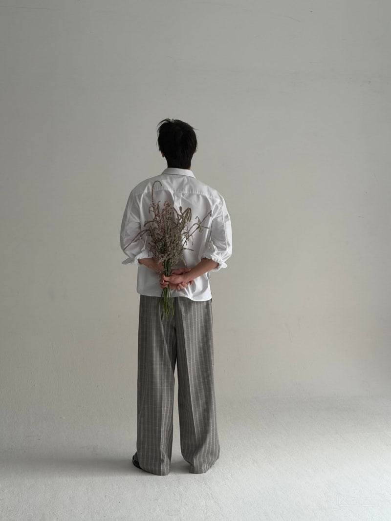 꽃이랑 럭셔리 화보 찍은 남돌.jpg | 인스티즈