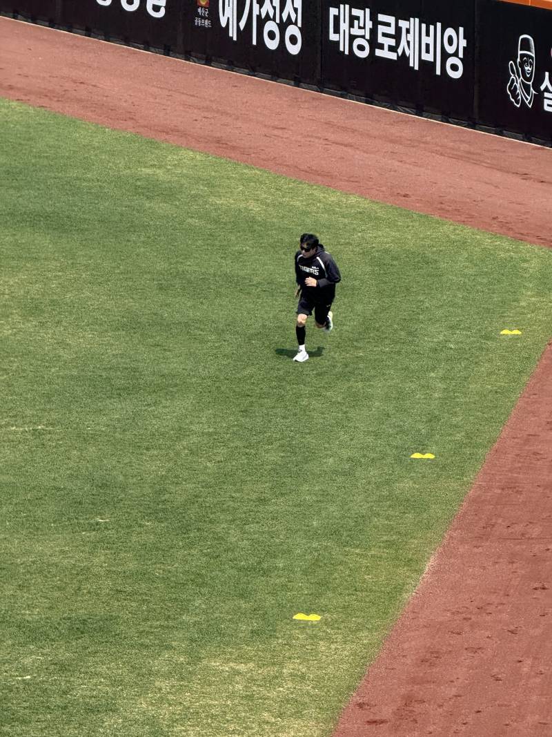 [잡담] 스윕 직관? 저예요~ | 인스티즈