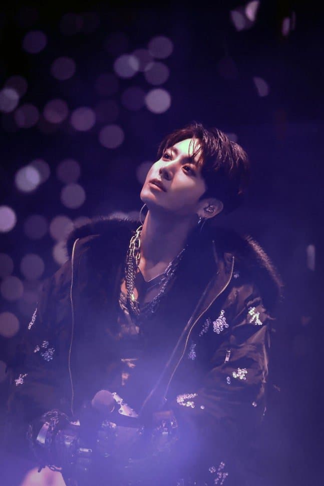 [잡담] 정국 기사보다가 짤 줍 ㅋㅋ 미쳤다 | 인스티즈