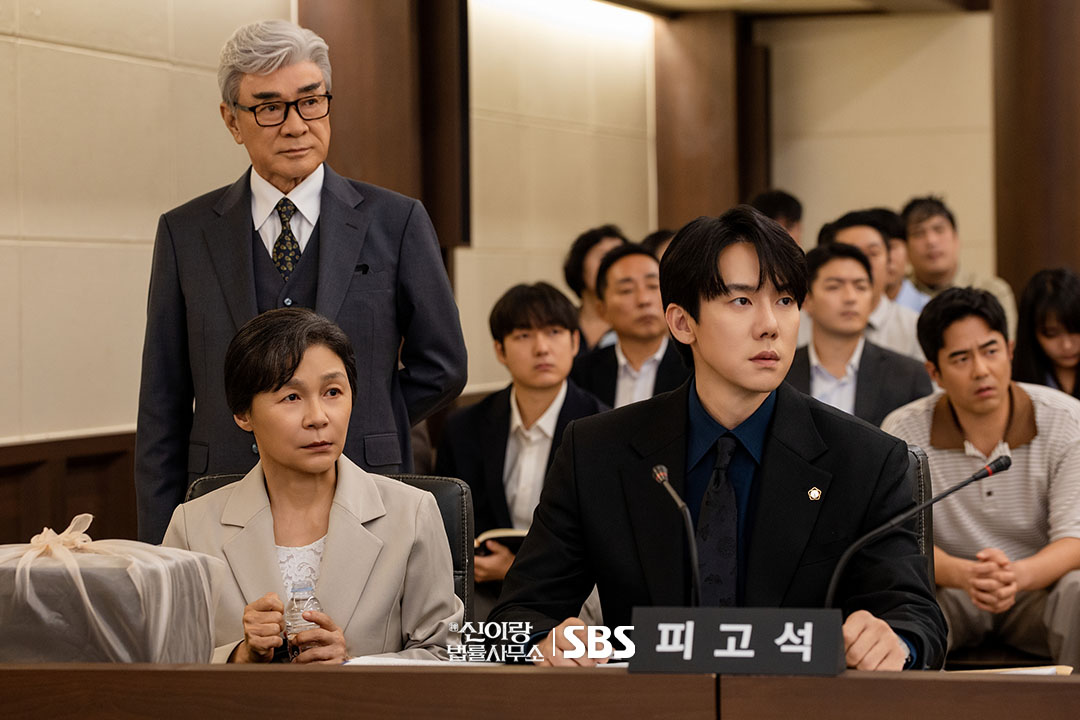 [잡담] 신이랑) 이덕화 삼킨(?) 유연석과우리 편이 된 이솜의 첫 공조⚖️✨ | 인스티즈