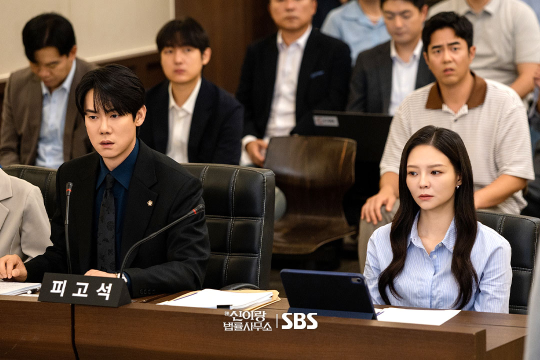 [잡담] 신이랑) 이덕화 삼킨(?) 유연석과우리 편이 된 이솜의 첫 공조⚖️✨ | 인스티즈