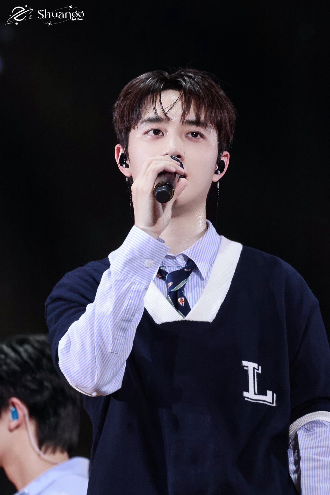 [잡담] 도경수 얼굴 개영롱해 | 인스티즈