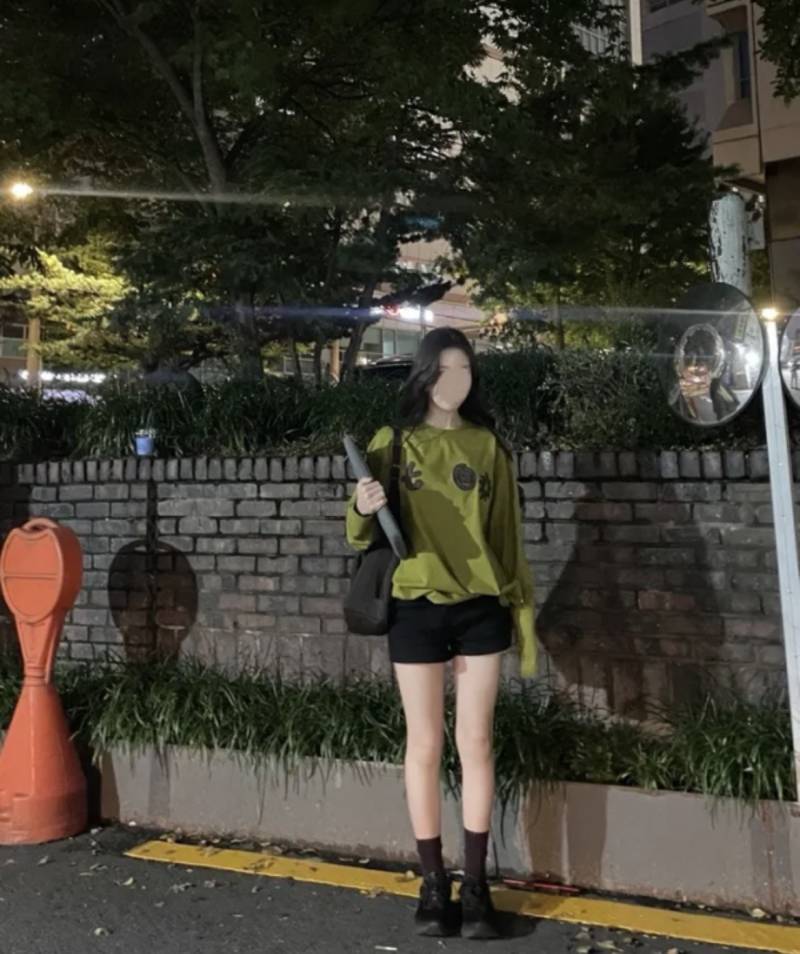 [잡담] 요즘 날씨에 이런 반바지 입을수 있을까? | 인스티즈