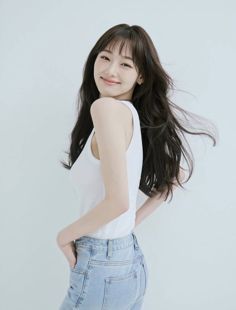 새로 프로필 찍었다는 배우 강미나 | 인스티즈