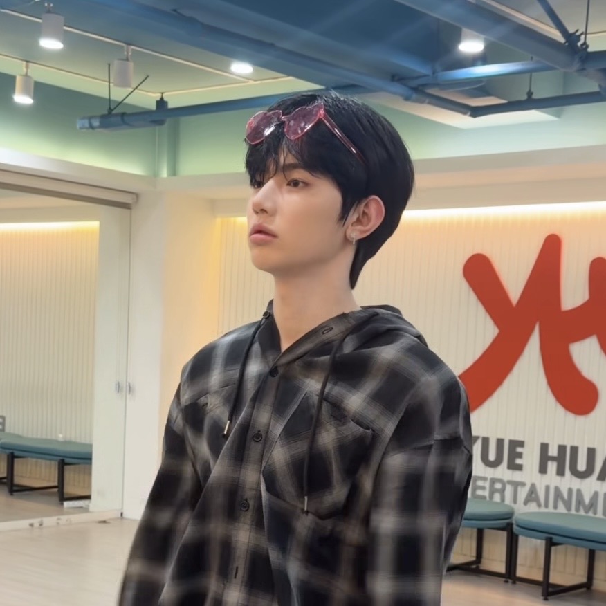 [잡담] 장하오 가발 논란 있었던 게 왜케 웃김 | 인스티즈