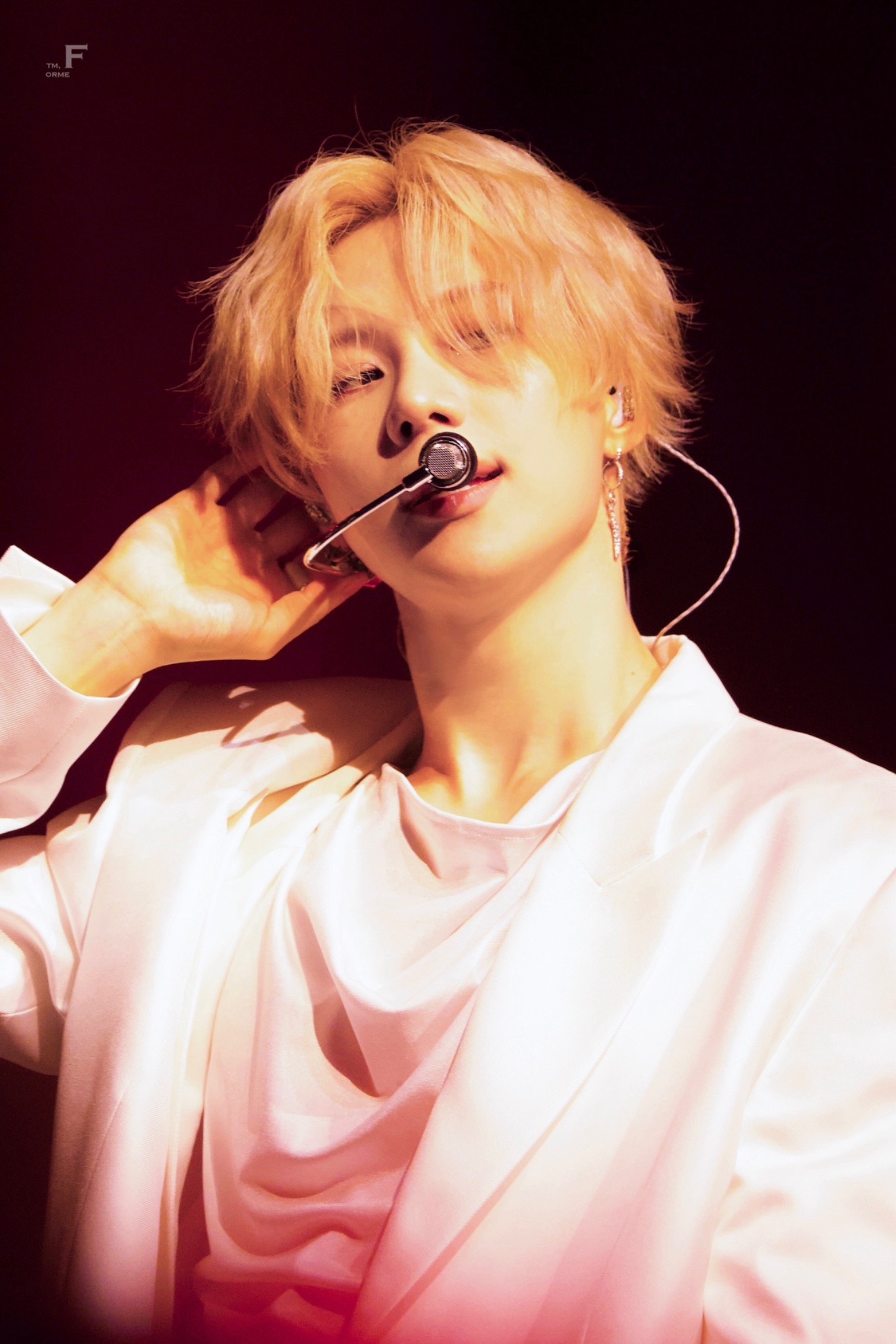 [잡담] 이거 남돌 12년전 이랑 어제 사진 섞인건데 뭐가 어제 사진이지 맞춰봐 (주어 태민) | 인스티즈