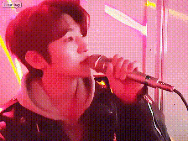 [잡담] 섹시푸들 데이식스 성진 사실 초미남인 거 다들 알고 가라~ | 인스티즈