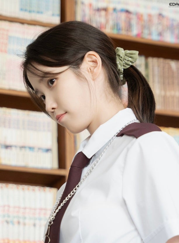 [잡담] 난 아이유 청순한게 퍼컬같아 | 인스티즈