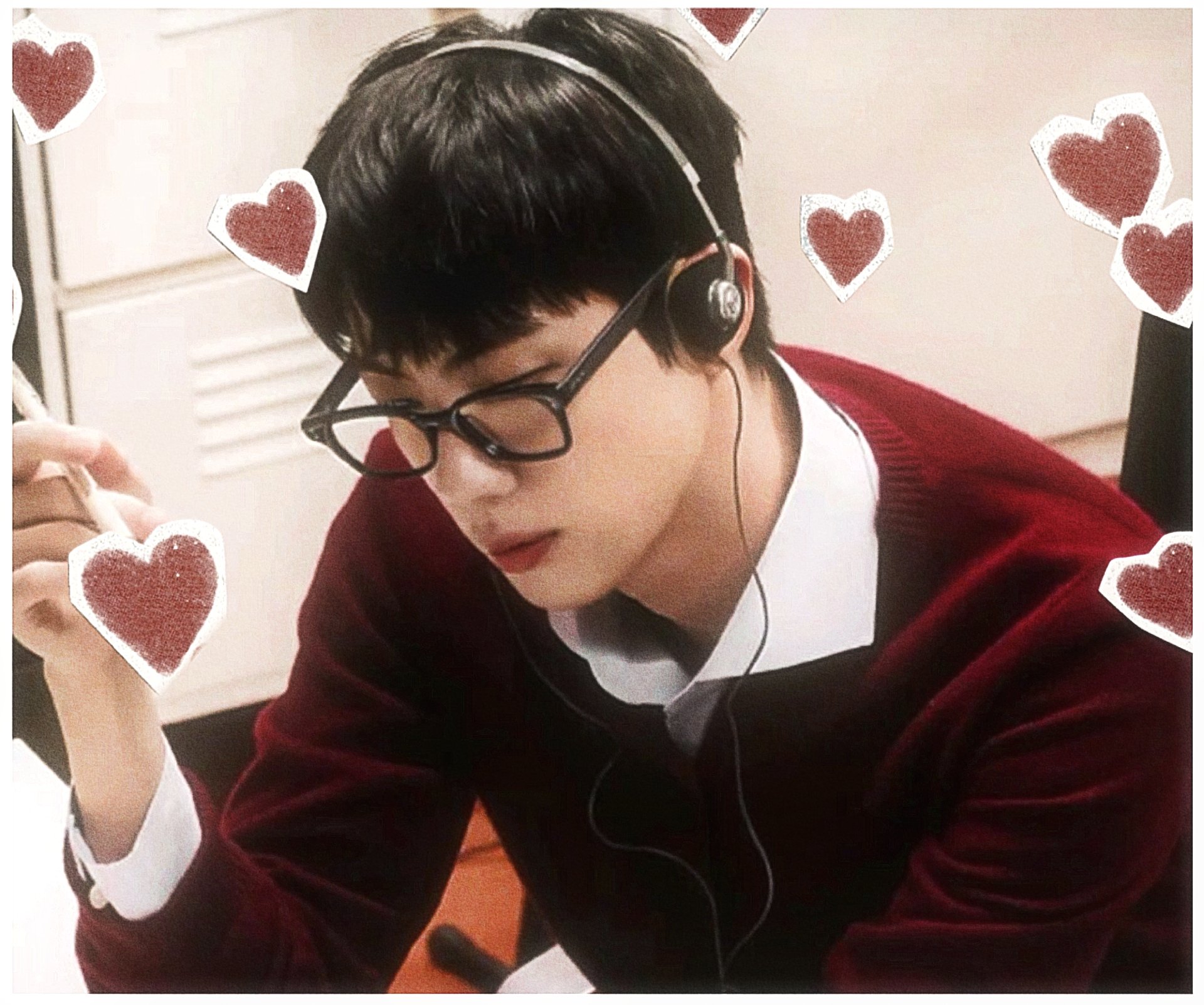 [잡담] 방탄 진 안경 쓴거 너무너무 | 인스티즈