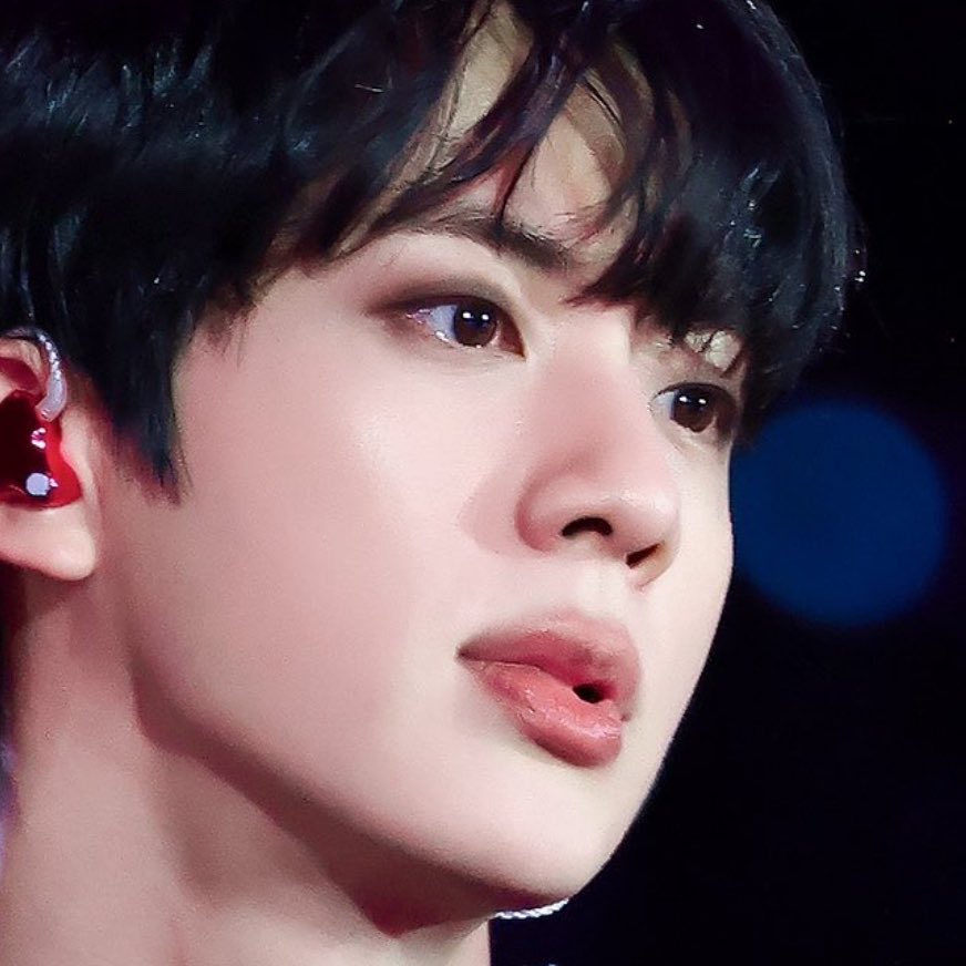 [잡담] 방탄 진 입술 붙었다 떨어지는 장면 포착 ㅋㅋ | 인스티즈