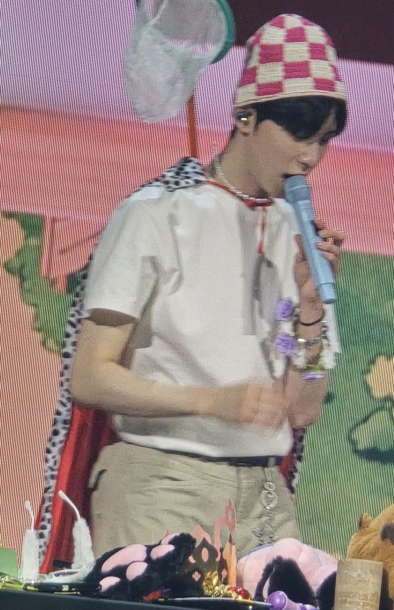 [잡담] 원어스 건희 진짜 웃기는 재능이 있는거같음 | 인스티즈