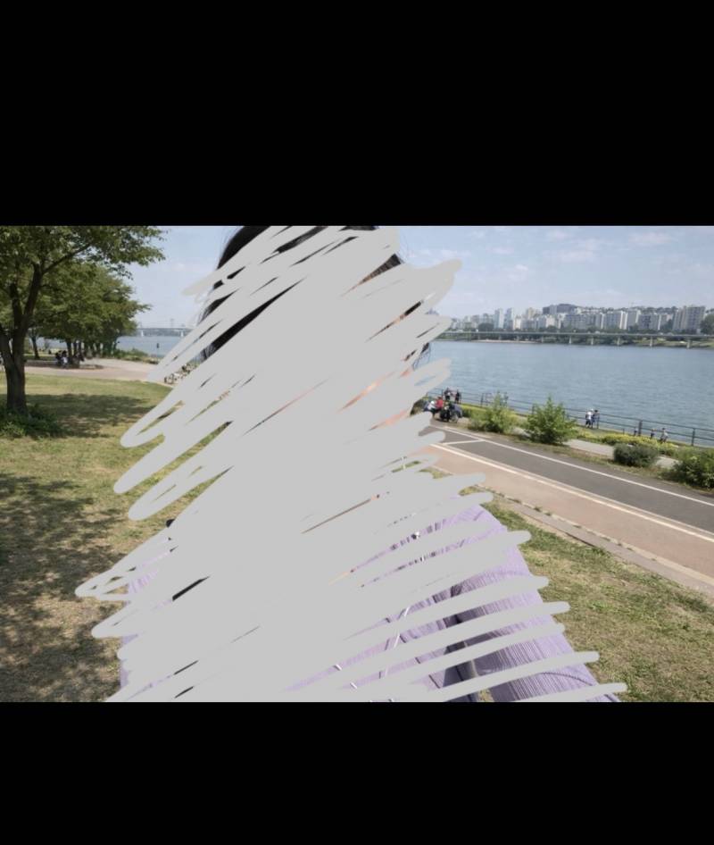 [잡담] 얘두라 이거 사진 ai돌린거 티많이나?? | 인스티즈