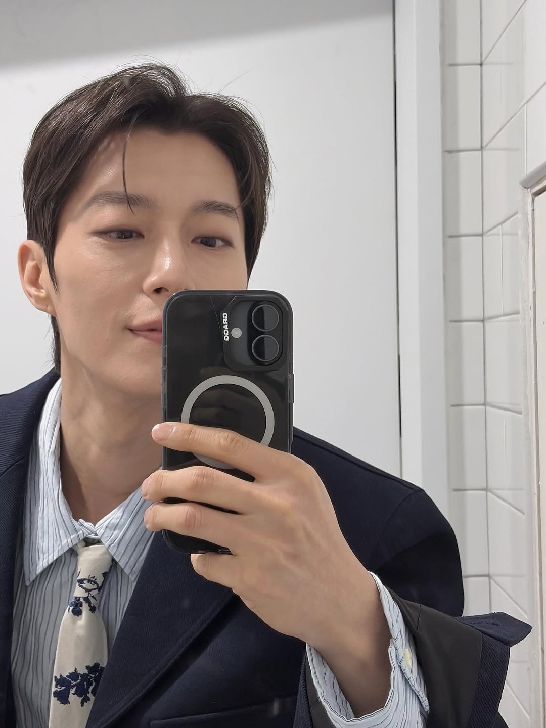 [잡담] 윤두준 케이스 어때 | 인스티즈