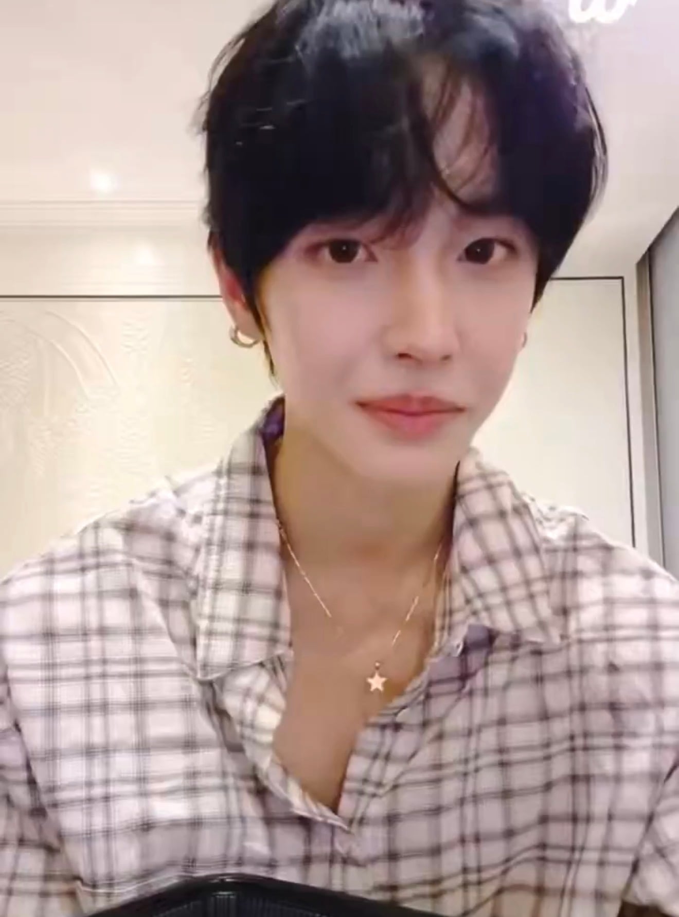 [잡담] 원빈 새벽 라방 난리날만도 | 인스티즈